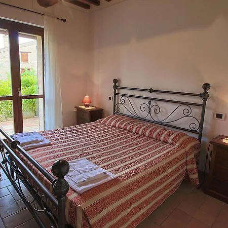 بيت للعطل Countryside Holiday With Jacuzzi In Collazzone